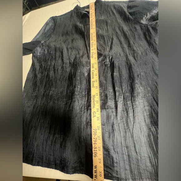 CHICO’S TRAVELERS KIMONO NAVY SIZE 3 
POLYESTER/FABRIC HAS A CRINKLE CREPE LOOK - Picture 4 of 10